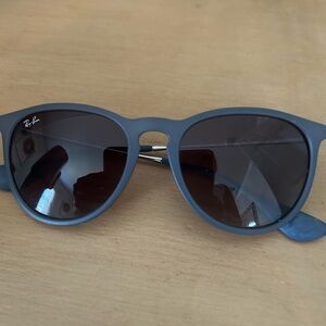 Ray-Ban Matte Black Sunglasses